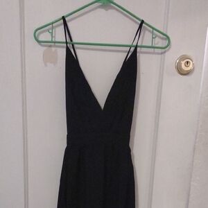 Elegant Black Deep V-Neck Spaghetti Strap Evening Dress